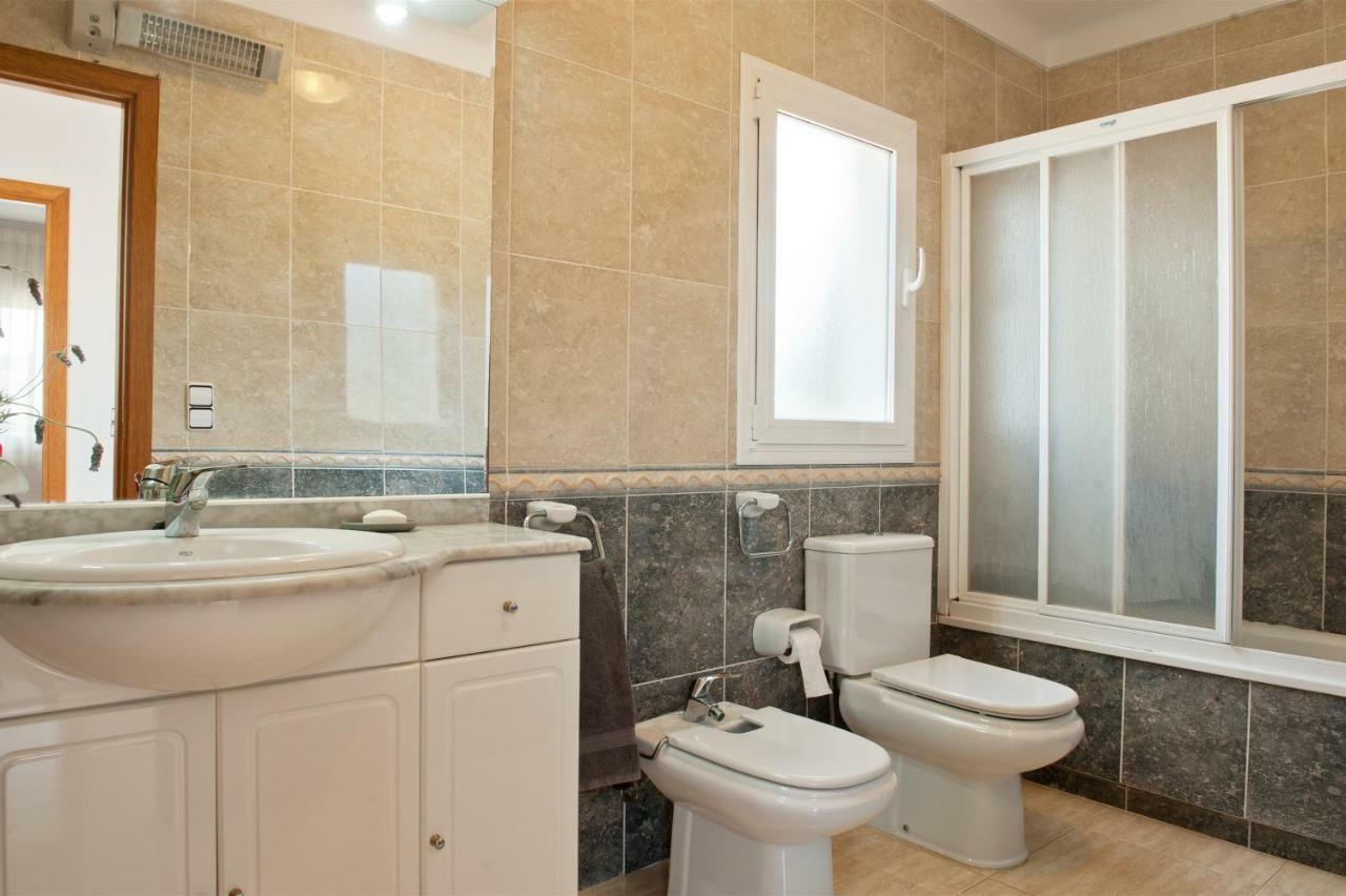 Lluna L' Escala Ngoại thất bức ảnh