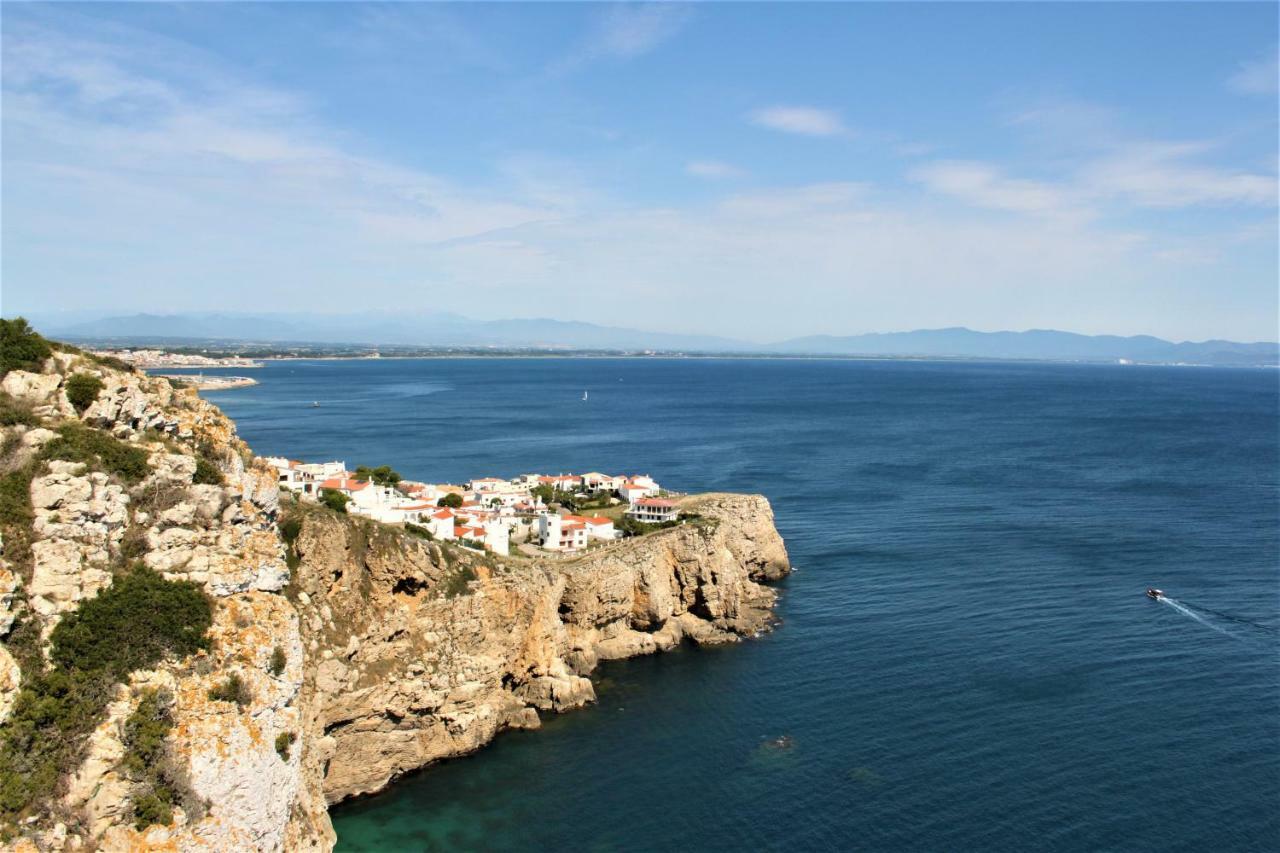 Lluna L' Escala Ngoại thất bức ảnh